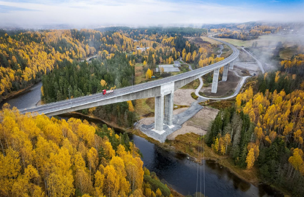 Norway Randselva bridge